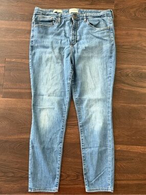 Universal Thread High Rise Skinny Jeans Light Wash Size 16/33R